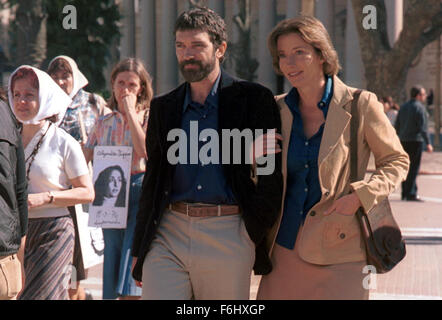 Aug 10, 2002; Buenos Aires, BRAZIL; Actor ANTONIO BANDERAS and actress EMMA THOMPSON star in 'Imagining Argentina' directed by Christopher Hampton, due to release in 2003..  (Credit Image: Remi Agency) Stock Photo