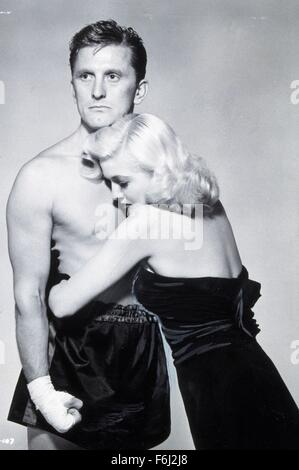 1949, Film Title: CHAMPION, Director: MARK ROBSON, Studio: UA, Pictured: BOXING, KIRK DOUGLAS, MARILYN MAXWELL, MARK ROBSON. (Credit Image: SNAP) Stock Photo