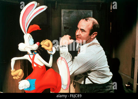 May 30, 2003; Toronto, Ontario, Canada; Live action, seen here is Bob Hoskins, joined hand animation in 1988's Who Framed Roger Rabbit. Caption: Bob Hoskins and Roger Rabbit in publicity still from ''''Who Framed Roger Rabbit''''  RELEASE DATE: April 4, 2003 . MOVIE TITLE: Who Framed Roger Rabbit. STUDIO: Los Angeles Studios. PLOT: A toon hating detective is a cartoon rabbit's only hope to prove his innocence when he is accused of murder. . PICTURED: BOB HOSKINS as EDDIE VALIANT. Stock Photo