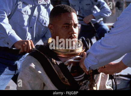 RELEASE DATE: November 10, 2000. MOVIE TITLE: Men of Honor. STUDIO: Fox 2000 Pictures. PLOT: The story of Carl Brashear, the first African American, then also the first amputee, US Navy Diver and the man who trained him. PICTURED: CUBA GOODING JNR stars as Senior Chief Carl Brashear. Stock Photo