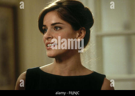 RELEASE DATE: January 28, 2005   MOVIE TITLE: Melinda and Melinda   STUDIO: Fox Searchlight Pictures   DIRECTOR: Woody Allen   PLOT: Two alternating stories about Melinda's (Mitchell) attempts to straighten out her life.   PICTURED: AMANDA PEET as Susan.   (Credit Image: c Fox Searchlight Pictures/Entertainment Pictures) Stock Photo
