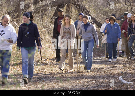 Feb 14, 2006; New York, NY, USA; (middle row left to right) SAMUEL L. JACKSON as Lorenzo Council, JULIANNE MOORE as Brenda Martin, and EDIE FALCO as Karen Collucci in the crime, drama, mystery, thriller film Freedomland directed by Joe Roth, to be released Feb. 17th, 2006. Mandatory Credit: Photo by Sony Pictures. (Ac) Copyright 2006 by Courtesy of Sony Pictures Stock Photo