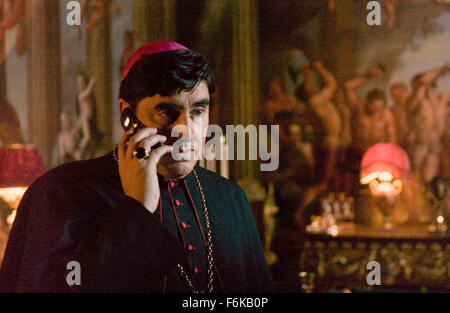 May 19, 2006; Paris, FRANCE; Actor ALFRED MOLINA as Bishop Aringarsosa in the Ron Howard directed adaptation of Dan Brown's, 'The Da Vinci Code.' Mandatory Credit: Photo by Columbia Pictures. (c) Copyright 2006 by Courtesy of Columbia Pictures Stock Photo