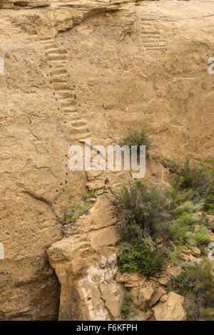 Chaco canyon road hi res stock photography and images Alamy