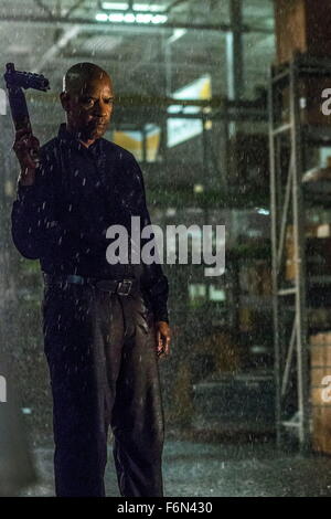 RELEASE DATE: September 26, 2014 TITLE: The Equalizer STUDIO: Columbia Pictures DIRECTOR: Antoine Fuqua PLOT: Denzel Washington plays a former black ops commando who faked his death for a quiet life in Boston. He comes out of his retirement to rescue a young girl, Teri (Chloe Grace Moretz), and finds himself face to face with Russian gangsters. PICTURED: DENZEL WASHINGTON as Robert McCall (Credit: c Columbia Pictures/Entertainment Pictures) Stock Photo