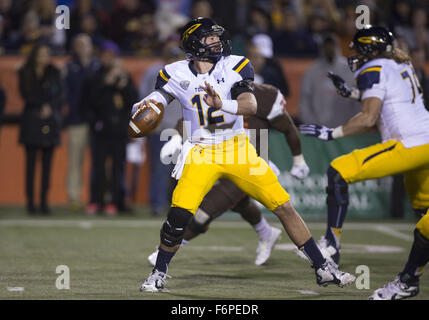 Bowling Green, Ohio, USA. 17th Nov, 2015. Toledo quarterback Phillip Ely (12) passes the ball during NCAA football game action between the Toledo Rockets and the Bowling Green Falcons at Doyt L. Perry Stadium in Bowling Green, Ohio. Toledo defeated Bowling Green 44-28. John Mersits/CSM/Alamy Live News Stock Photo