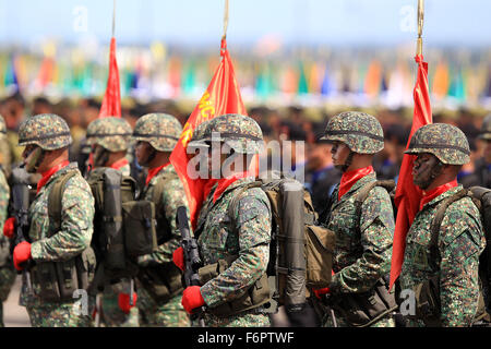 Pampanga Province, Philippines. 21st Dec, 2015. Soldiers march during a parade in celebration of the 80th founding anniversary of the Armed Forces of the Philippines inside the Clark Air Base in Pampanga Province, the Philippines, Dec. 21, 2015. Credit:  Rouelle Umali/Xinhua/Alamy Live News Stock Photo