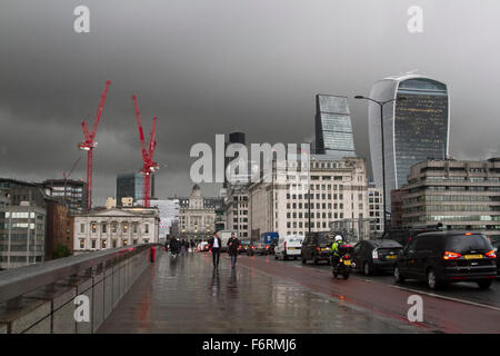 London, UK. 19th Nov, 2015. Dark storm clouds over the City of London Credit:  amer ghazzal/Alamy Live News Stock Photo