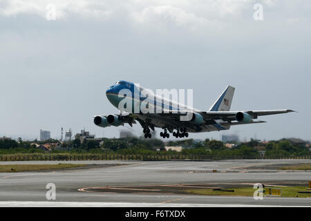 Airforce One lifts off NAIA runway 06 24 carrying President Obama. U.S. president Barack Obama departs from the Villamor Airbase in Pasay city after attending the two day APEC Economic Leaders Meeting...