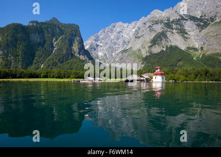 Baroque style pilgrimage church St Bartholomae, Watzmann east wall in the background, Koenigssee, Berchtesgaden region, Berchtes Stock Photo