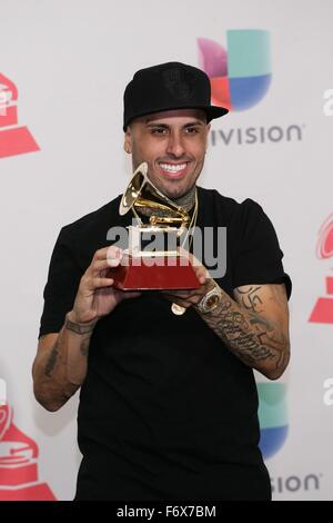 Las Vegas, NV, USA. 19th Nov, 2015. in the press room for 16th Annual Latin GRAMMY Awards - Press Room, MGM Grand Garden Arena, Las Vegas, NV November 19, 2015. © James Atoa/Everett Collection/Alamy Live News Stock Photo