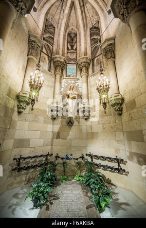 Antoni Gaudi tomb in Basilica and Expiatory Church of the Holy Family designed known as Sagrada Familia in Barcelona, Spain Stock Photo