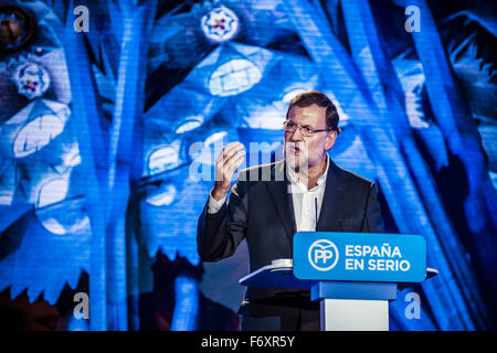 Barcelona, Catalonia, Spain. 21st Nov, 2015. Spanish Prime Minister and PP's president MARIANO RAJOY addresses the audience during the presentation of the party's candidates for the general elections on December 20th Credit:  Matthias Oesterle/ZUMA Wire/Alamy Live News Stock Photo