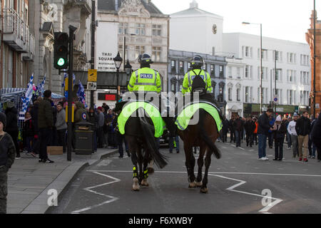 London, UK.  21st Nov, 2015. Extra police officers are drafted at Stamford bridge for the Chelsea v Norwich match as security is stepped up at football league grounds after the terrorist attacks in Paris last week Credit:  amer ghazzal/Alamy Live News Stock Photo