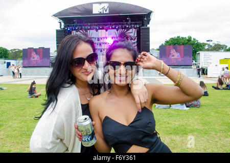 Sydney, Australia. 21st Nov, 2015. Party people at the 2015 MTV Beats and Eats Music Festival which took place at Parramatta Park in Sydeny's west. Credit:  mjmediabox/Alamy Live News Stock Photo