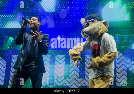 Sydney, Australia. 21st Nov, 2015. Dawin performed at the 2015 MTV Beats and Eats Music Festival which took place at Parramatta Park in Sydeny's west. Credit:  mjmediabox/Alamy Live News Stock Photo