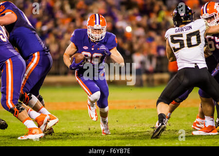 Clemson, SC, USA. 21st Nov, 2015. Clemson Tigers wide receiver Sean Mac Lain (88) during the NCAA Football game between Wake Forest and Clemson at Memorial Stadium in Clemson, SC. David Grooms/CSM Stock Photo