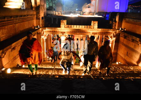 Ahmedabad, India, 21st Nov, 2015. The sounds of tabla, santoor and kartal melted effortlessly with keyboard, guitar and new-age percussion as art met heritage in the vicinity of the 15th century stepwell in Adalaj on Saturday evening. Credit:  NISARGMEDIA/Alamy Live News Stock Photo