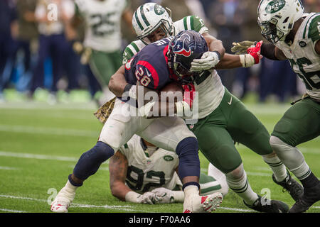 Houston Texans running back David Johnson (31) rushes against the Cleveland  Browns during an NFL football game in Cleveland, Sunday, Sept. 19, 2021,  (AP Photo/Rick Osentoski Stock Photo - Alamy