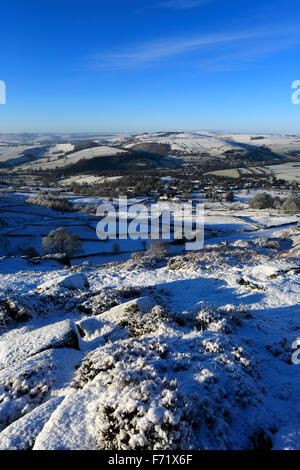 January, winter snow view over Baslow Edge; Derbyshire County; Peak District National Park; England; UK Stock Photo