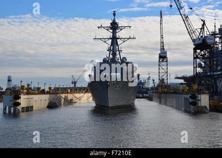 US Navy destroyer DDG-95 USS James Williams preparing for dry dock in 2015 at the Norfolk Ship Yards Stock Photo