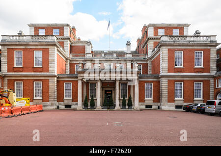 Marlborough House, the home of the Commonwealth Secretariat, Westminster, London, England, UK.
