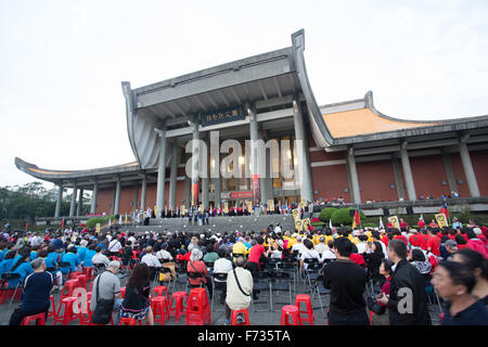 people crowd outside Sun Yat Sen memorial hall Stock Photo