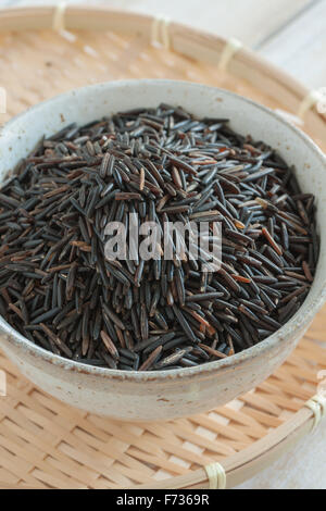 Northern Wild Rice (Zizania palustris) is a wild marsh grass that is ...