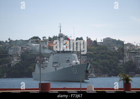 Acapulco, Mexico. 24th Nov, 2015. The visiting ship DDG-152 'Jinan' of the Chinese People's Liberation Army Navy (PLAN) arrives at the port of Acapulco, Mexico, on Nov. 24, 2015. A flotilla of the Chinese People's Liberation Army Navy (PLAN) arrived in the Mexican port of Acapulco on Tuesday to begin a friendly visit. Credit:  Rong Hao/Xinhua/Alamy Live News Stock Photo