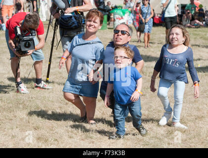 Warwick Davis and famly filming at Camp Bestival 3rd aug 2014 Stock Photo