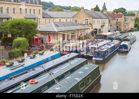 Narrowboats at Sydney Wharf on Kennet and Avon canal, Bath Somerset England United Kingdom UK Stock Photo