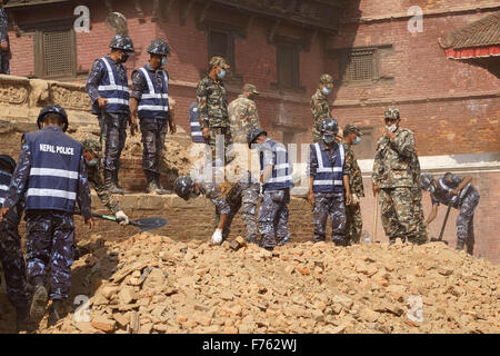 Army and police personnel clearing debris, krishna temple, nepal earthquake, asia Stock Photo