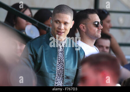 Sydney, Australia. 26 November 2015. Nathaniel performs on the red carpet at The Star, Pyrmont for the Australian Record Industry Awards. Credit:  Copyright: Richard Milnes/Alamy Live News Stock Photo