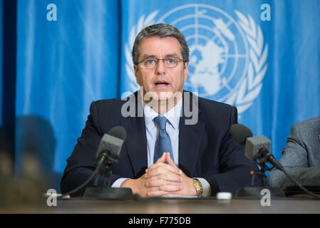 (151126) -- GENEVA, Nov. 26, 2015 (Xinhua) -- World Trade Organization (WTO) Director-General Roberto Azevedo addresses a news conference in Geneva, Switzerland, Nov. 26, 2015. Speaking ahead of the 10th WTO Ministerial Conference in Nairobi, Roberto Azevedo told press on Friday that 'if anything comes out of Nairobi, we will have to fight for it and fight hard for outcomes'. The first such conference held in Africa, Nairobi will host ministers from across the globe from Dec. 15 to Dec. 18, 2015. (Xinhua/Xu Jinquan) Stock Photo