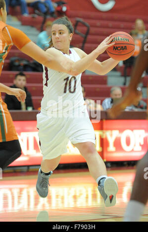 Chicago, IL, USA. 24th Nov, 2015. Chicago guard Alyssa Clemente (10) controls the ball during an NCAA women's basketball game with Texas-Dallas and The University of Chicago in Chicago, IL. Patrick Gorski/CSM/Alamy Live News Stock Photo