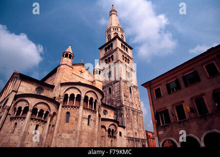 Italy, Emilia Romagna, Modena,  Cathedral of Saint Mary of the Assumption and St Geminiano. Stock Photo