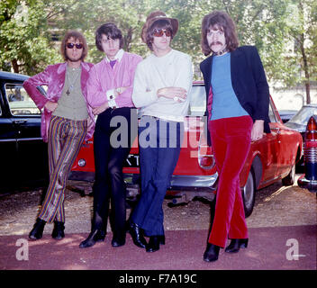 THE MOVE UK pop group in 1967. From left: Trevor Burton, Bev Bevan, Carl Wayne, Roy Wood Stock Photo