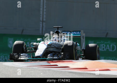 Yas Marina Circuit, Abu Dhabi. 27th Nov, 2015. FIA Formula 1 grand Prix of Abu Dhabi. Friday practise rounds. Mercedes AMG Petronas - Lewis Hamilton Credit:  Action Plus Sports/Alamy Live News Stock Photo