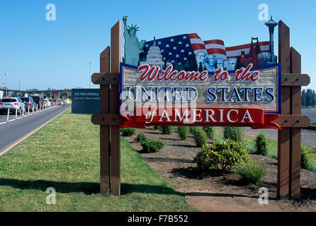 Welcome Sign to United States of America from British Columbia, Canada to Washington State, USA - Douglas Border Crossing to US Stock Photo