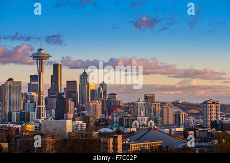 Seattle Washington Skyline from famous Kerry Park Stock Photo - Alamy