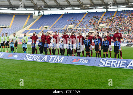 Rome, Italy. 29th Nov, 2015. AS Roma during the Italian Serie A football match A.S. Roma vs A.C. Atalanta at the Olympic Stadium in Rome, on november 29, 2015. Credit:  Silvia Lore'/Alamy Live News Stock Photo