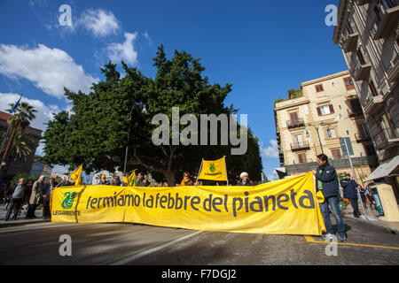 Palermo, Italy. 29th Nov, 2015. To coincide with the Paris United Nations Climate Summit this weekend and similar marches being held across the world, hundreds people have taken to the streets of Palermo to demand action on Climate change. © Antonio Melita/Pacific Press/Alamy Live News Stock Photo