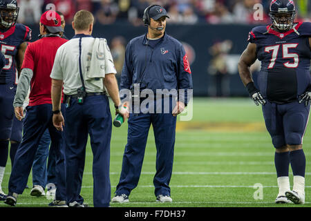 Houston, Texas, USA. 29th Nov, 2015. Houston Texans head coach Bill O'Brien during the 4th quarter of an NFL game between the Houston Texans and the New Orleans Saints at NRG Stadium in Houston, TX on November 29th, 2015. Credit:  Trask Smith/ZUMA Wire/Alamy Live News Stock Photo