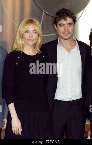 'Burnt' photocall at Hotel De Russie in Rome  Featuring: Sienna Miller, Riccardo Scamarcio Where: Rome, Italy When: 28 Oct 2015 Stock Photo