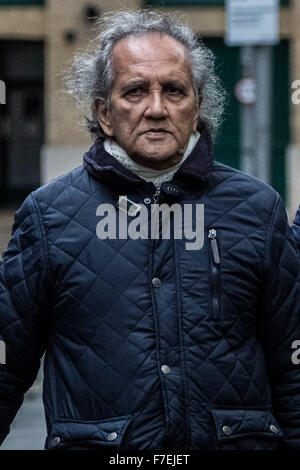 London, UK. 30th November, 2015. Aravindan Balakrishnan from the alleged extreme left-wing Maoist cult arrives at Southwark Crown Court to continue his trial on slavery charges and multiple counts of indecent assault Credit:  Guy Corbishley/Alamy Live News Stock Photo