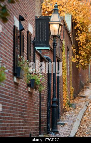 Autumn on iconic Acorn Street in the historic neighborhood of Beacon Hill, Boston, Massachusetts Stock Photo