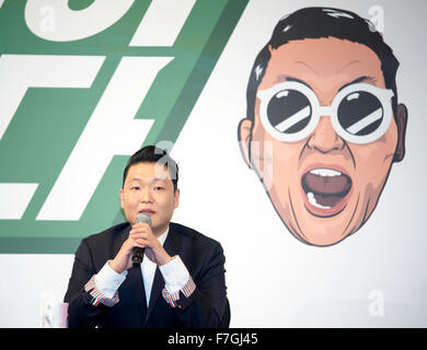 Psy, Nov 30, 2015 : South Korean singer Psy attends a press conference about his new 7th album in Seoul, South Korea. Psy's 7th album has nine tracks with two leading tunes, 'Napal Baji (Bellbottoms)' and 'Daddy'. International artists such as will.i.am, Ed Sheeran and Zion T are featured as guest performers in the album. © Lee Jae-Won/AFLO/Alamy Live News Stock Photo