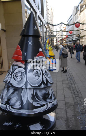 Copenhagen, Denmark. 1st December, 2015. Christmas tree as aart exhibit at stroget infrom Illum department store Credit:  Francis Dean/Alamy Live News Stock Photo