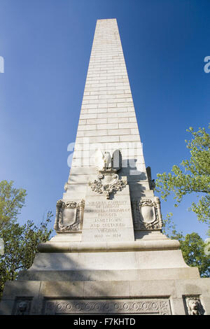 Tercentenary Monument also known as Jamestown Monument, a replica of Washington Monument, built in 1957, as part of the 300th anniversary of the Jamestown Colony, Virginia, the first permanent English colony in America, May 13, 1607. Stock Photo