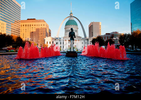 The historic Old Courthouse, site of the Dred Scott decision, in downtown St. Louis, Mo. Has fountains running red during the 2011 World Series for the St. Louis Cardinals baseball team Stock Photo